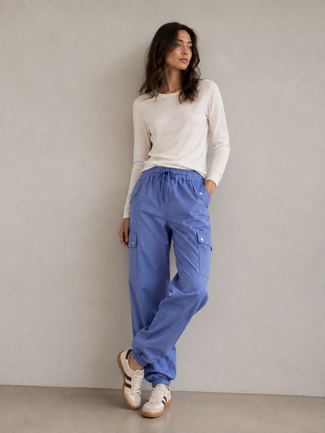 Pantalón Cargo Relax Fit con Cintura Elástica