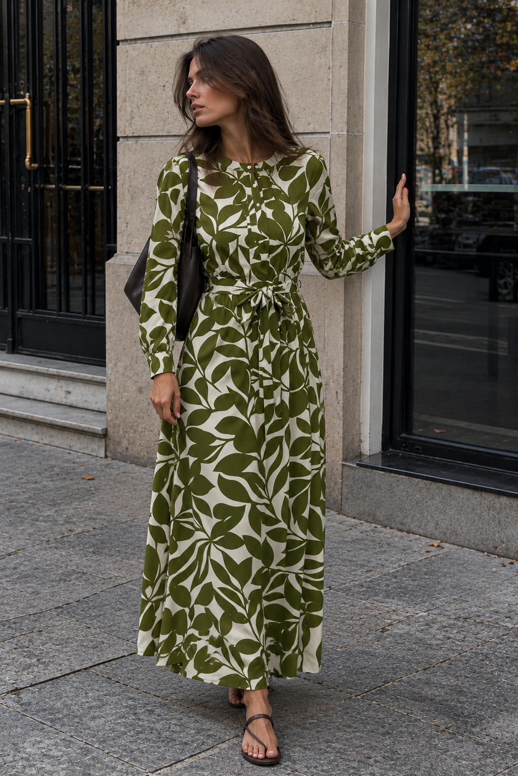 Vestido midi estampado botánico con cintura ajustable