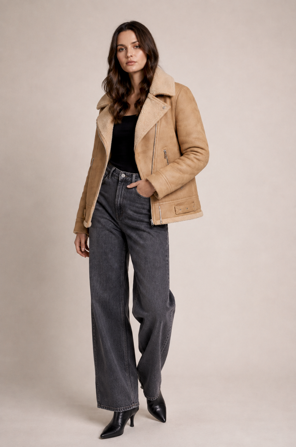 Chaqueta “Ivory Nomad” con borrego interior
