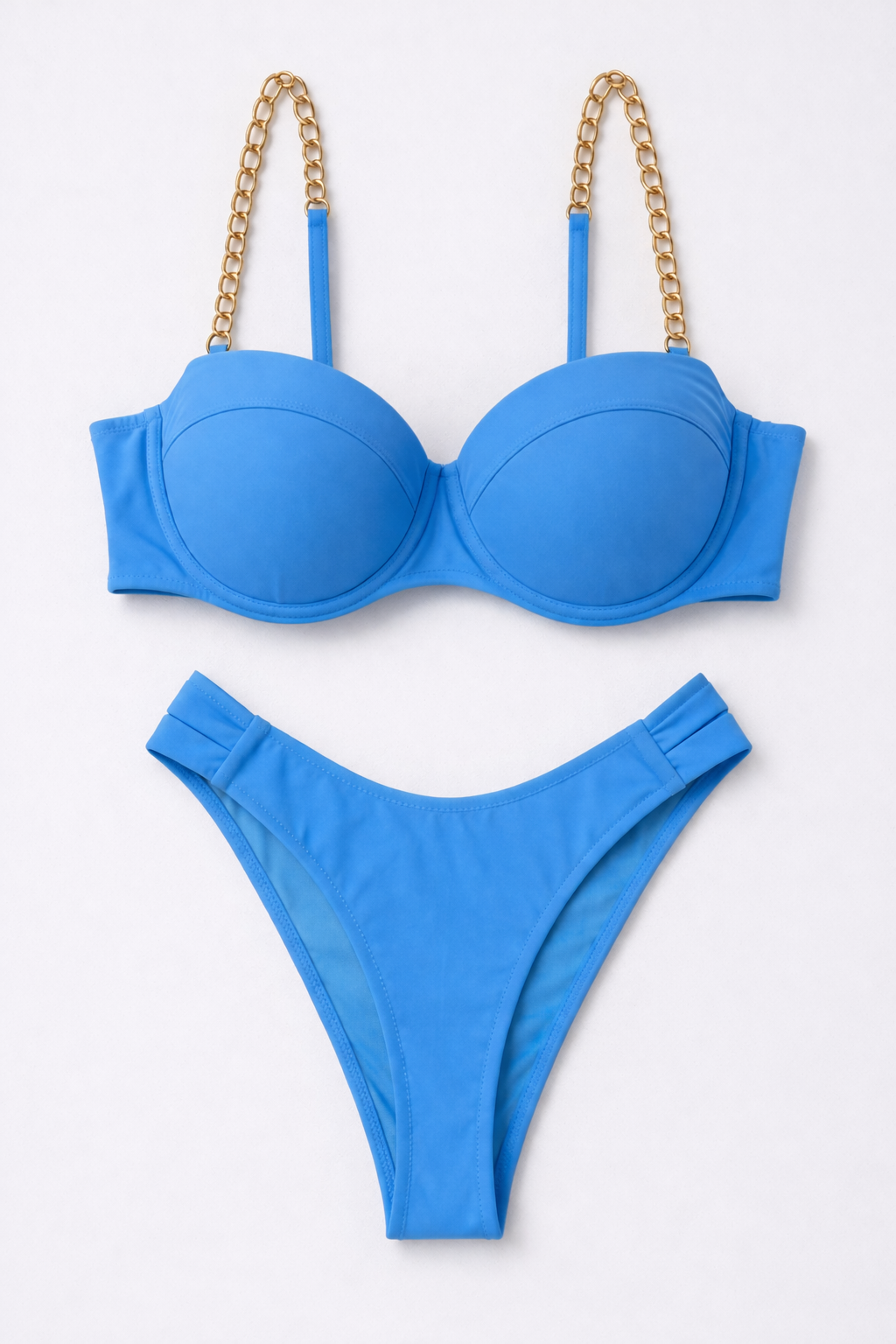 Bikini estructurado con tirantes de cadena