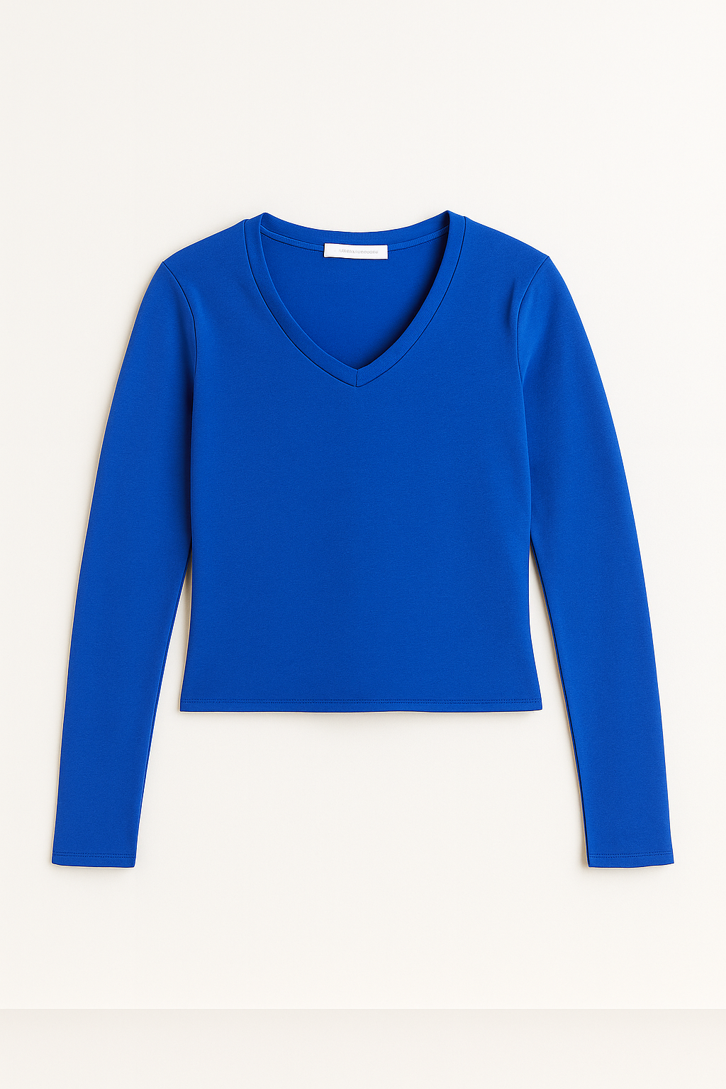 Top Crop Cuello Pico Essential Soft