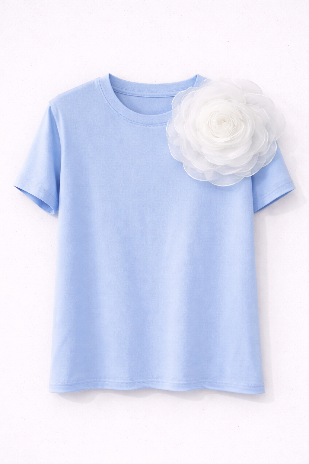 Camiseta Con Rosa Orgánica Aplicada