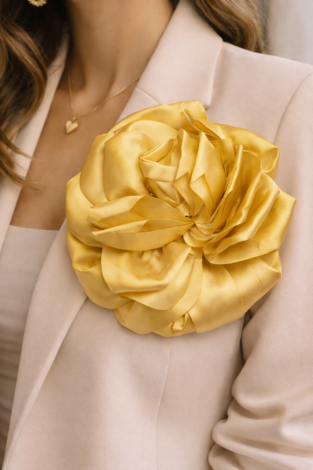 Flor colgante satinada Aurora 18 cm