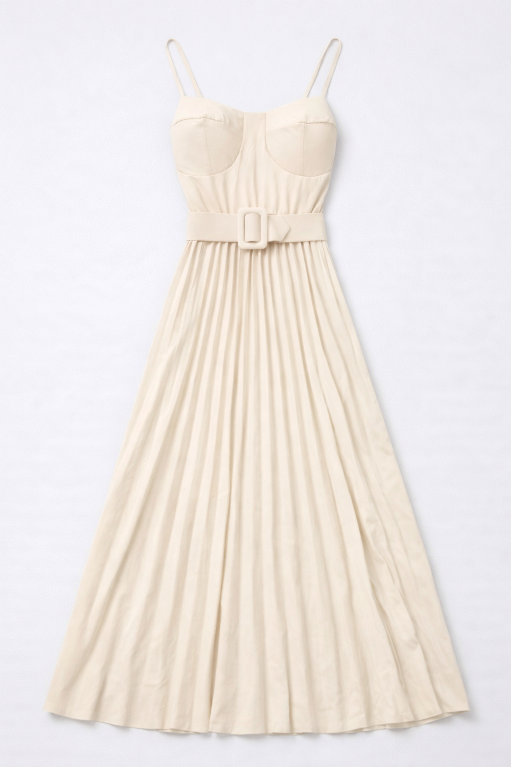 Vestido midi plisado con cinturón escultural