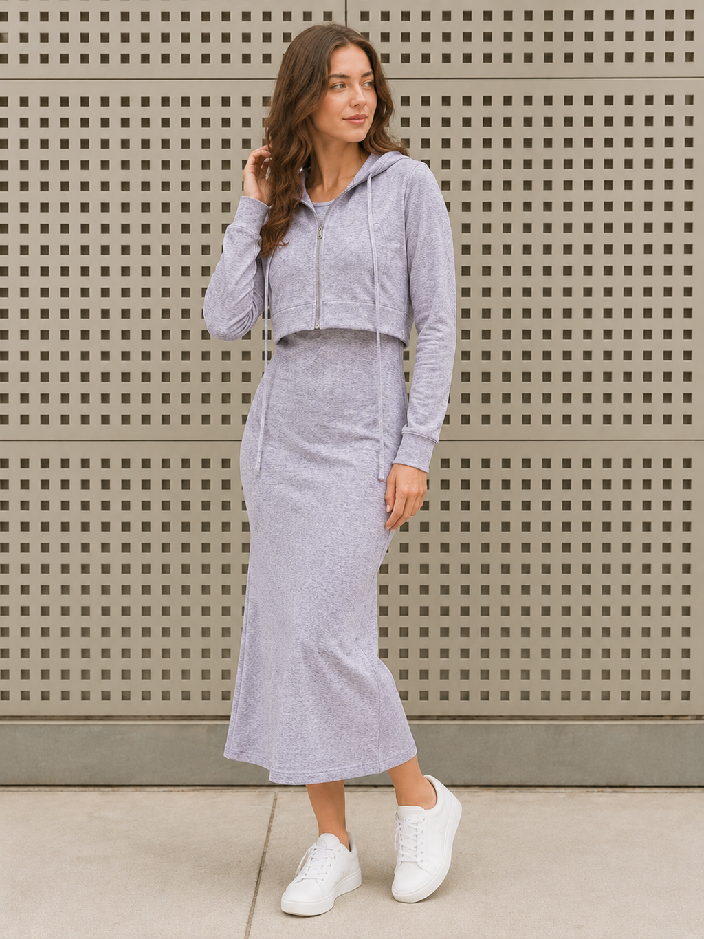 Conjunto Noir Elegance – Sudadera Corta Midi