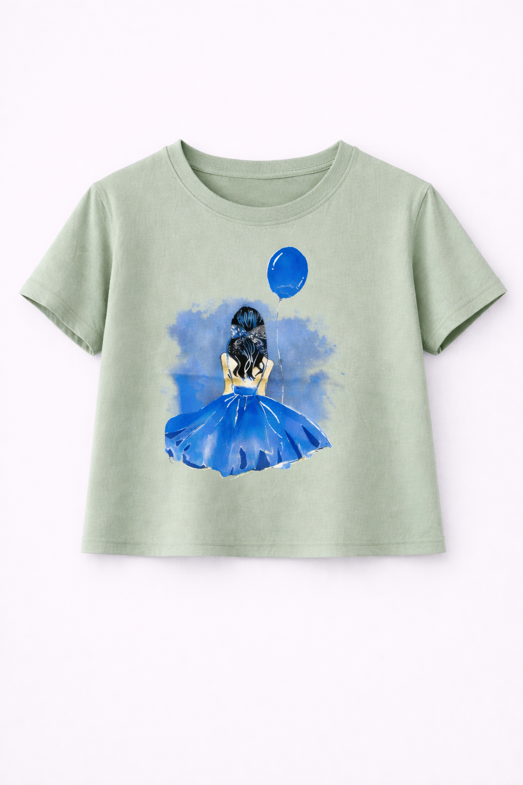 Camiseta ilustrada con vestido azul
