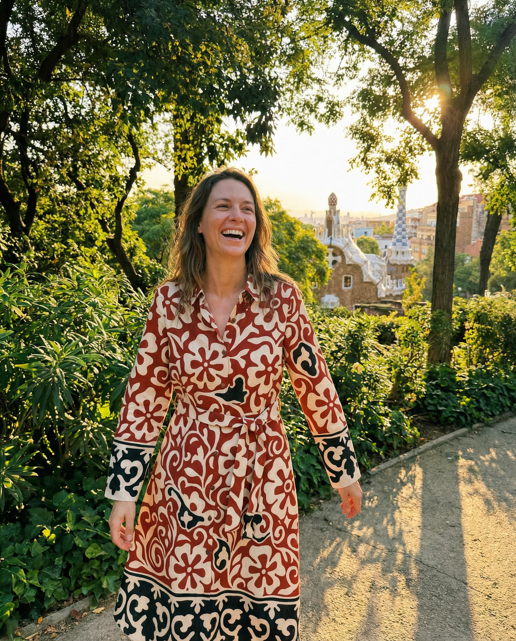 Vestido camisero estampado con cinturón fluido