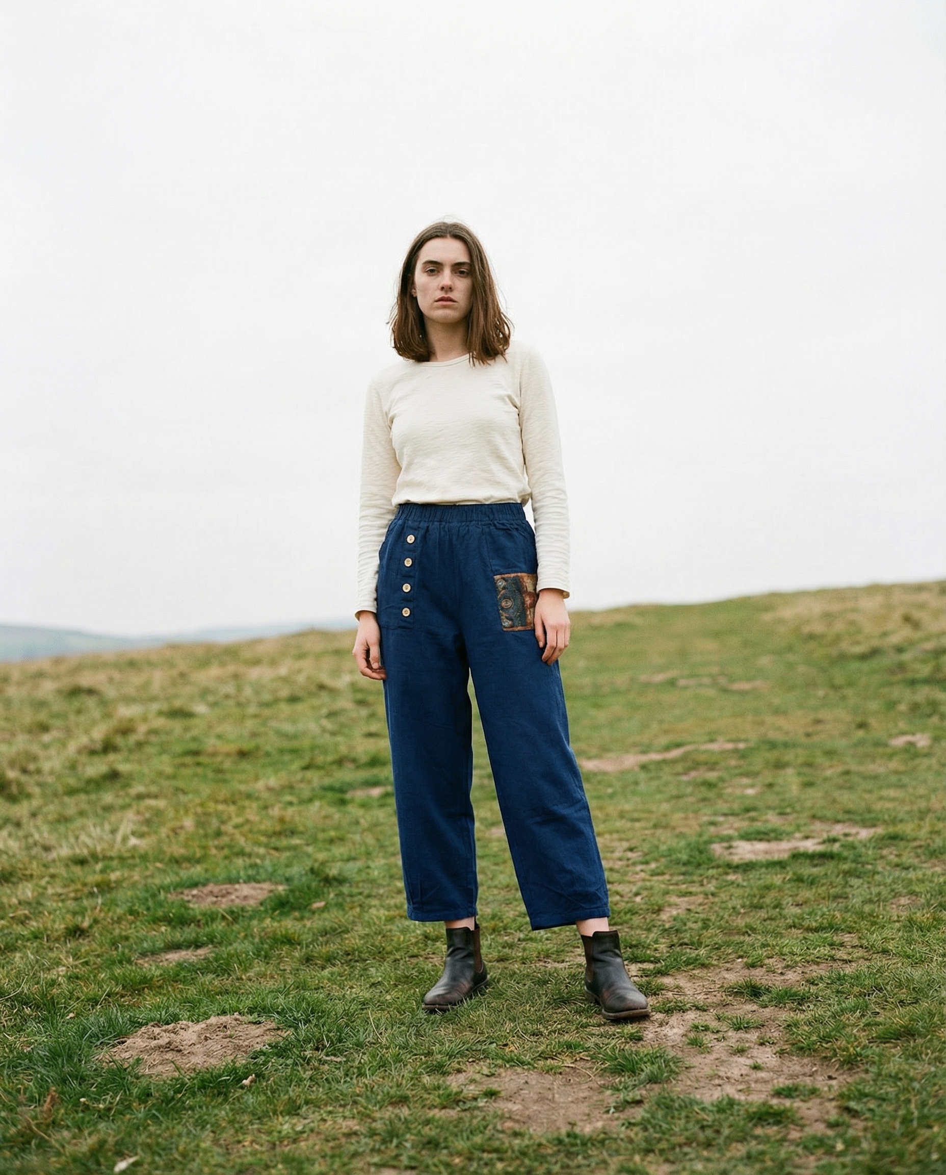 Pantalón Aura Patch con botones y cintura elástica