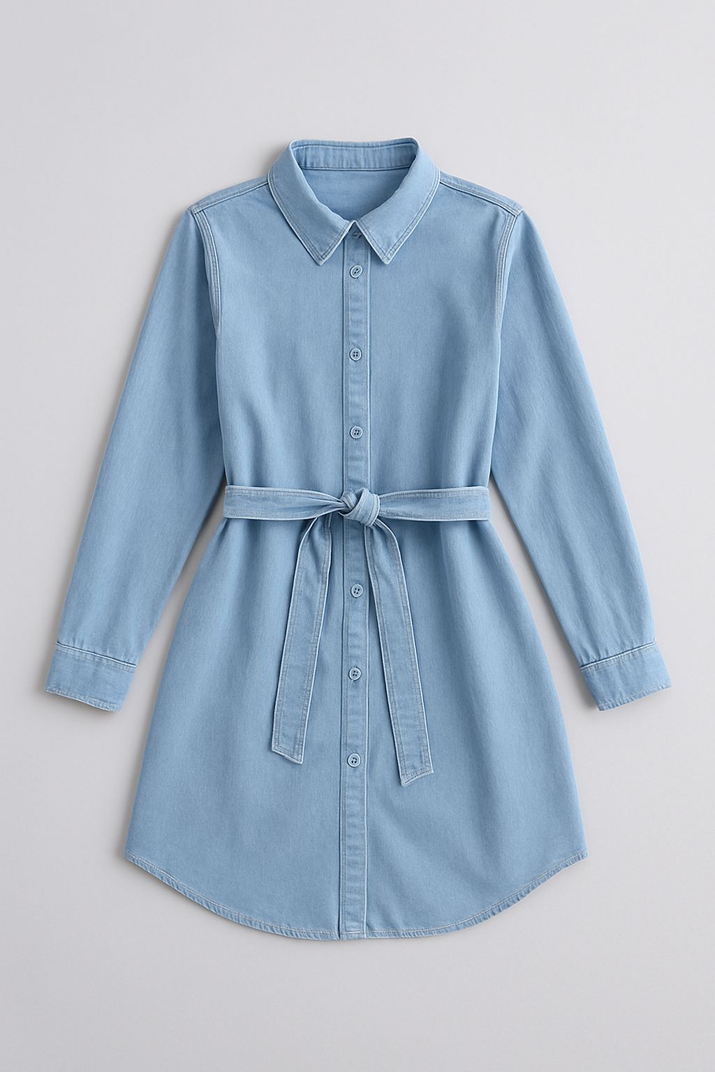 Vestido camisero de mezclilla con botones y cinturón