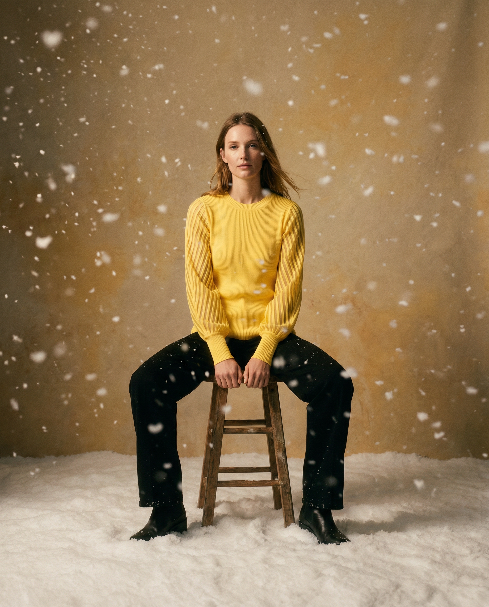 Suéter acanalado de manga abullonada con cuello redondo