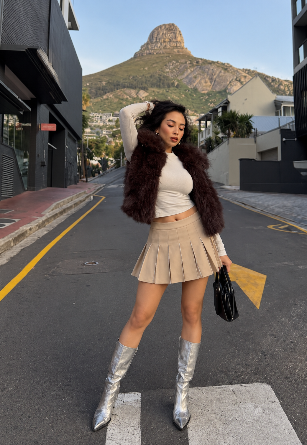 Falda mini Plisada Con Detalle Joya